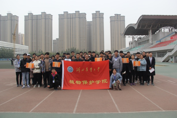 永利yl23411举办“三走”主题活动之大学生趣味运动会 (2).jpg